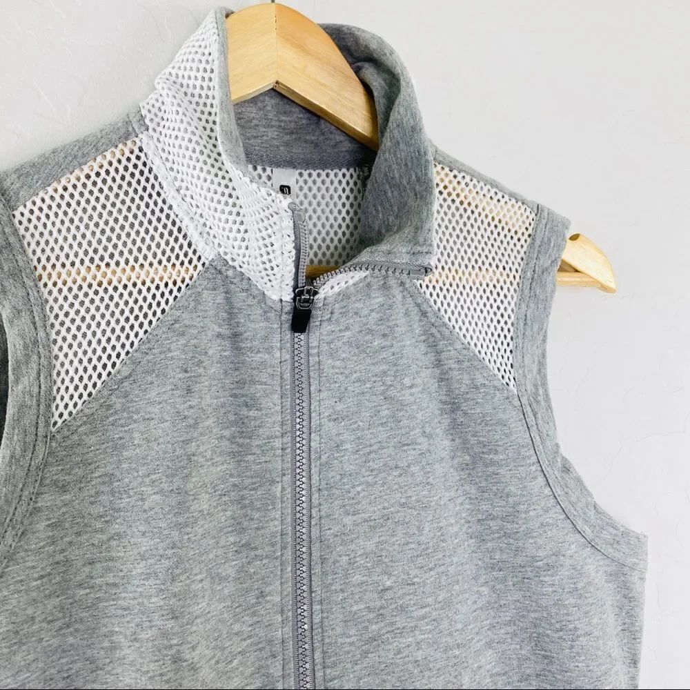 Fabletics Temecula gray zipper vest size small - Picture 3 of 7